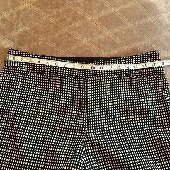 Hope & Harlow Black and White Woman’s Checked Pants, Size 14. - Picture 5 of 10